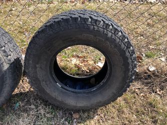 General Grabber AT2 265/70R15