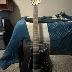 Electric Guitar Squire Fender Bundle