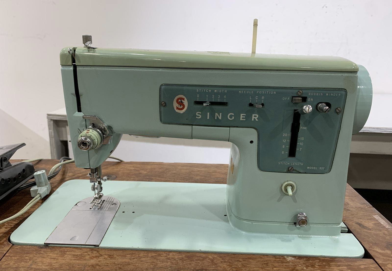 Vintage 1960’s Mint Green/Turquoise Singer Sewing Machine Table