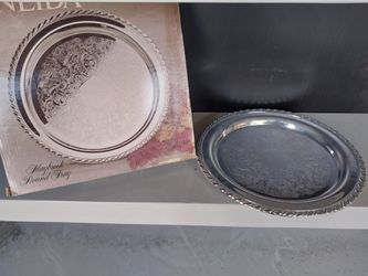 10" Maybrook Round Tray