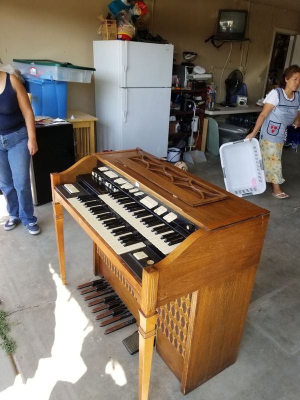Electric organ piano for Sale in California City, CA OfferUp