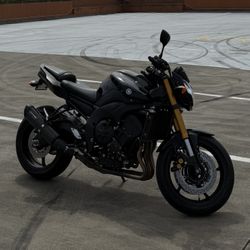 Yamaha FZ8