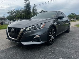 2020 Nissan Altima SR