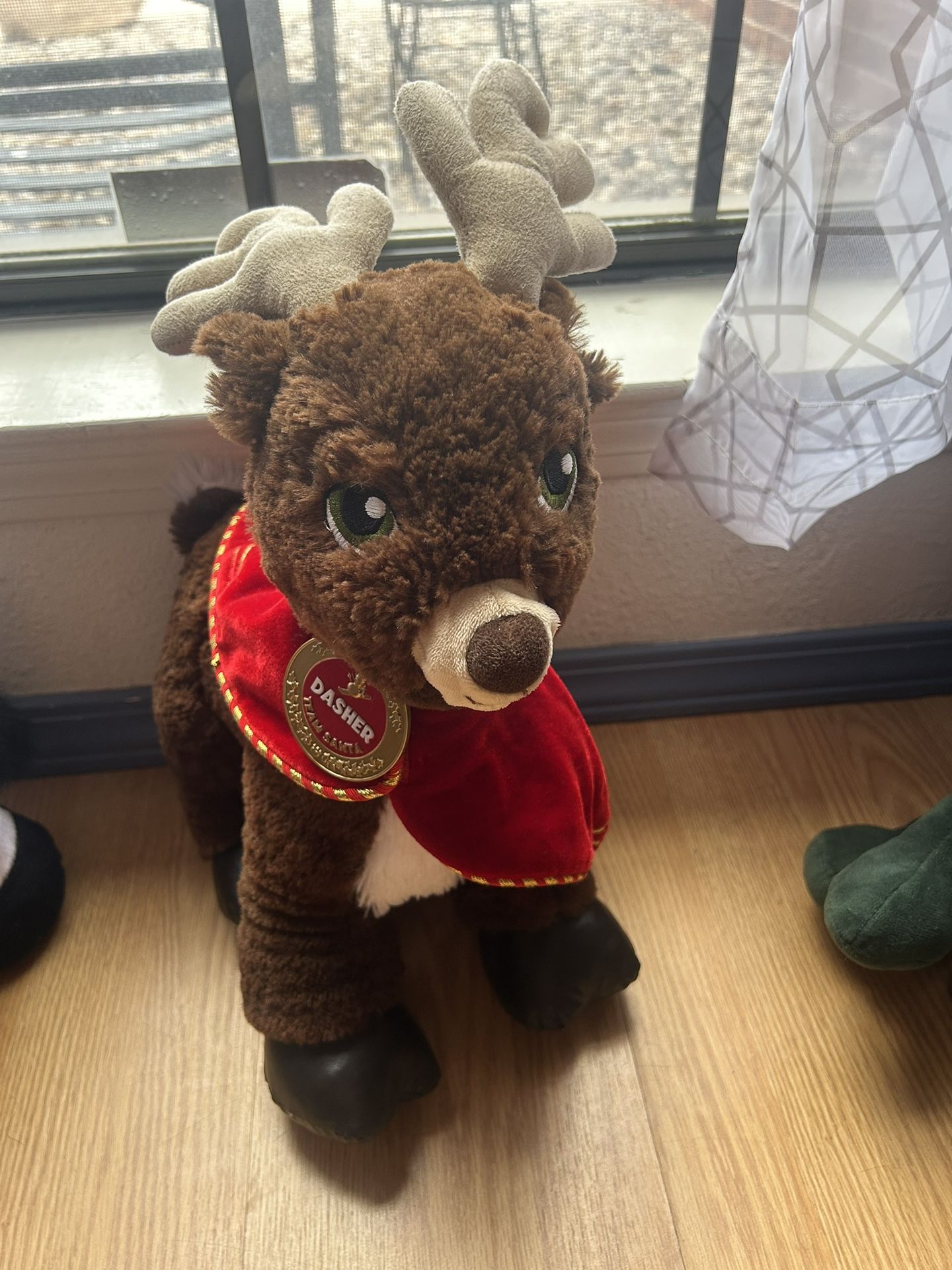 Build a Bear Dasher Santas Reindeer Christmas Plush Animal Toy With Cape