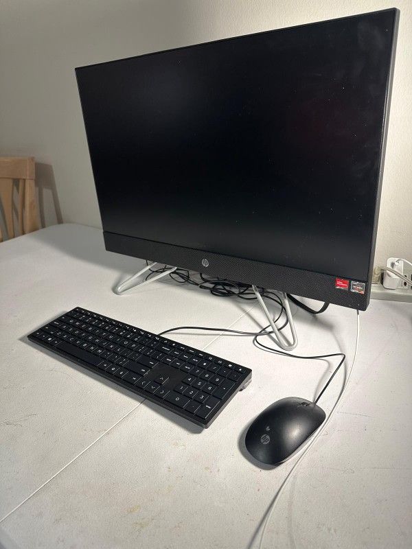 HP All-in-one Desktop Computer With Keyboard