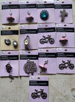 13 NEW Bead Landing Necklace