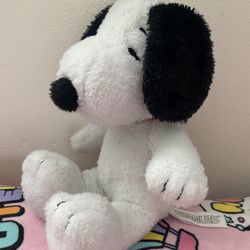 Snoopy plush toy