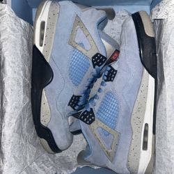 Unc Jordan 4s