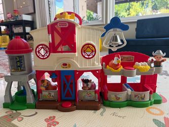 Fisher-Price Little People Toddler Learning Toy Caring for Animals Farm Playset with Smart Stages for Pretend Play
