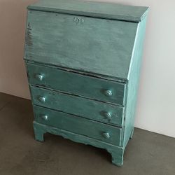 Shabby Chic Dresser / Desk $75