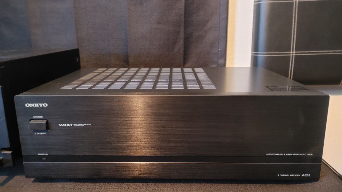Onkyo Power Amplifier- M282