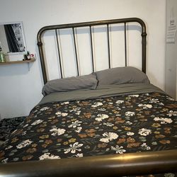 Vintage Metal Bed