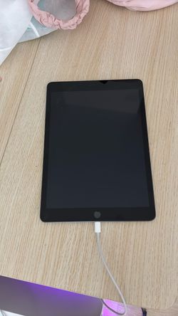 iPad 9th Gen 64 GB