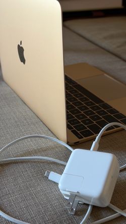 Apple MacBook Retina 12” (Early 2015) – Gold – 256GB SSD / 8GB RAM