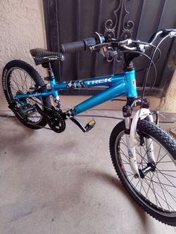 Nice Bike TREK MT 60 TIRES SIZE 20 HAVE 7 SPEED