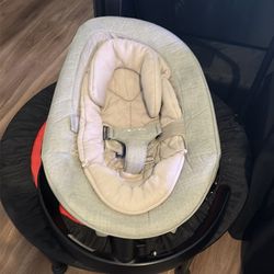 Nuna Leaf Grow swing