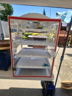 NEW OTIS SPUNKMYER pastries/food display