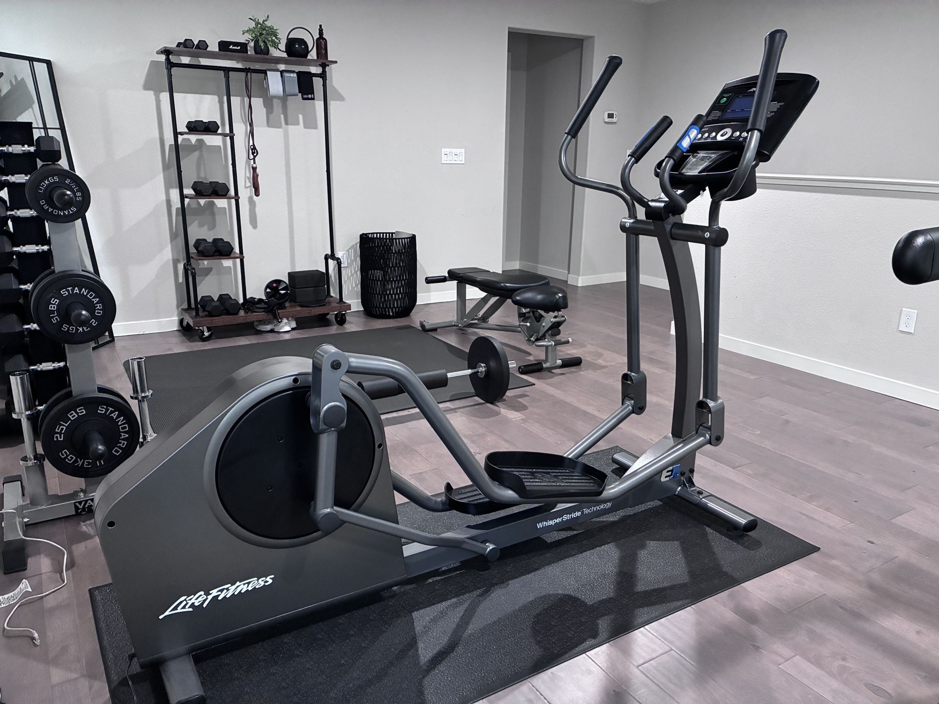 Life Fitness E1 Elliptical 