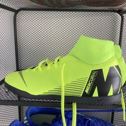 Boys Nike Mercurial Size 7y