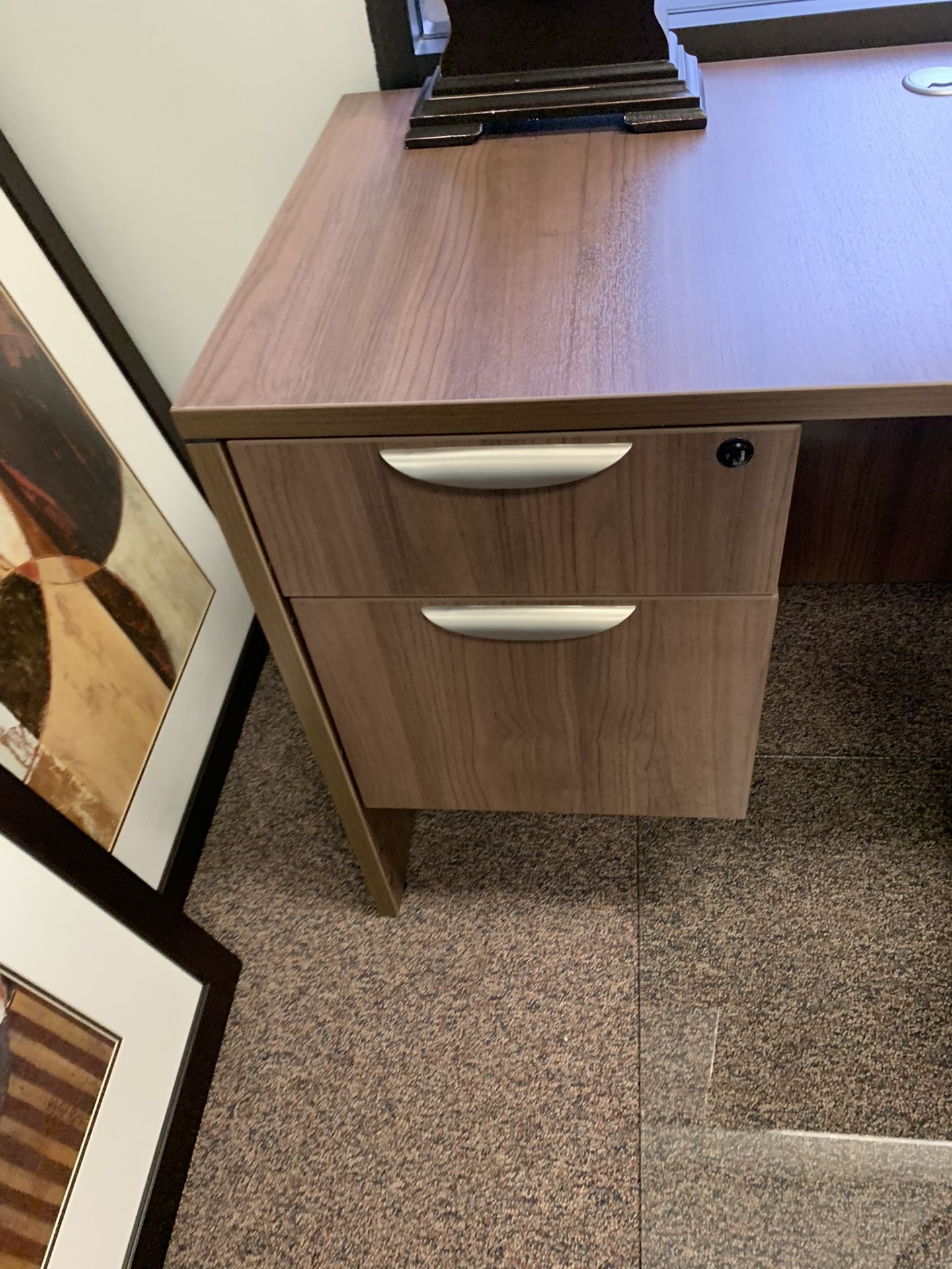 Modern walnut L-shape office Desk