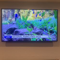 75 Inch LG Hdmi  4K UHdmi Smart. 