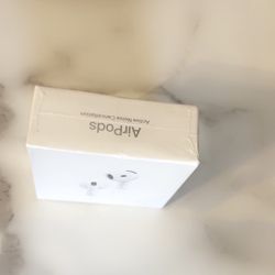 Apple AirPods Pro Gen 4 -Noise Cancelling - Excellent Condition 