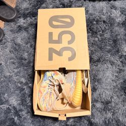 Adidas Yeezy Boost 350 V2 Sneakers