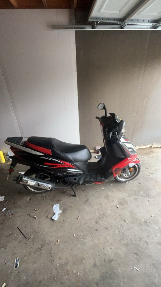 Moped 150cc Good On Gas!!