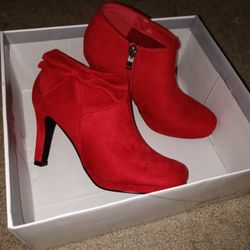 New Shoes Size 6 1/2