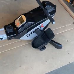 GYMAX ROW MACHINE