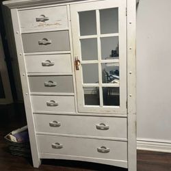 Furniture For Bedroom FREE!!!