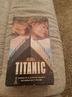 Titanic VHS Tape James Cameron