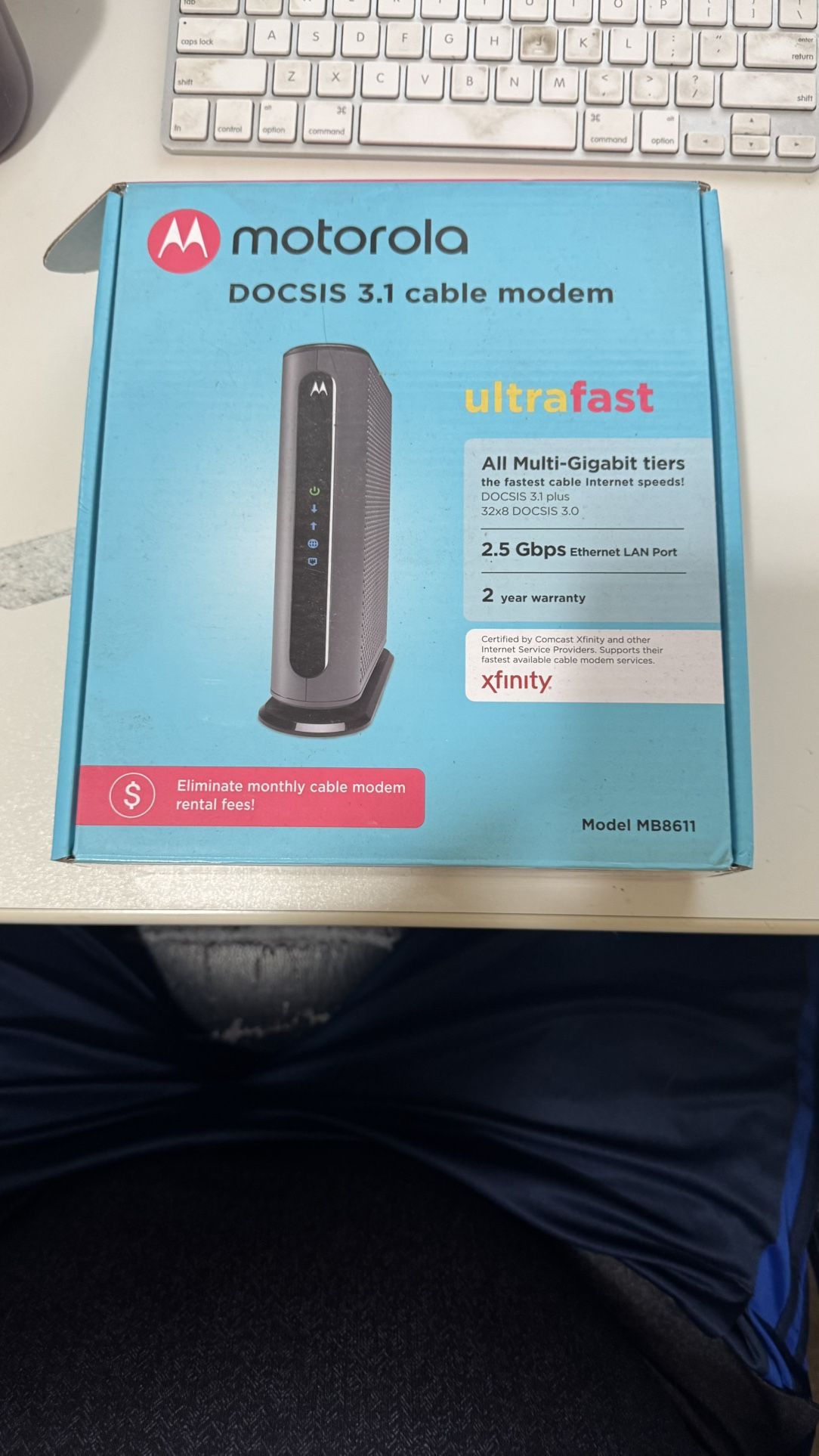 Motorola DOCSIS 3.1 Cable Modem – 2.5Gbps Ethernet Port – Model MB8611