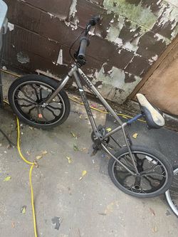 Haro Shredder BMX Bike