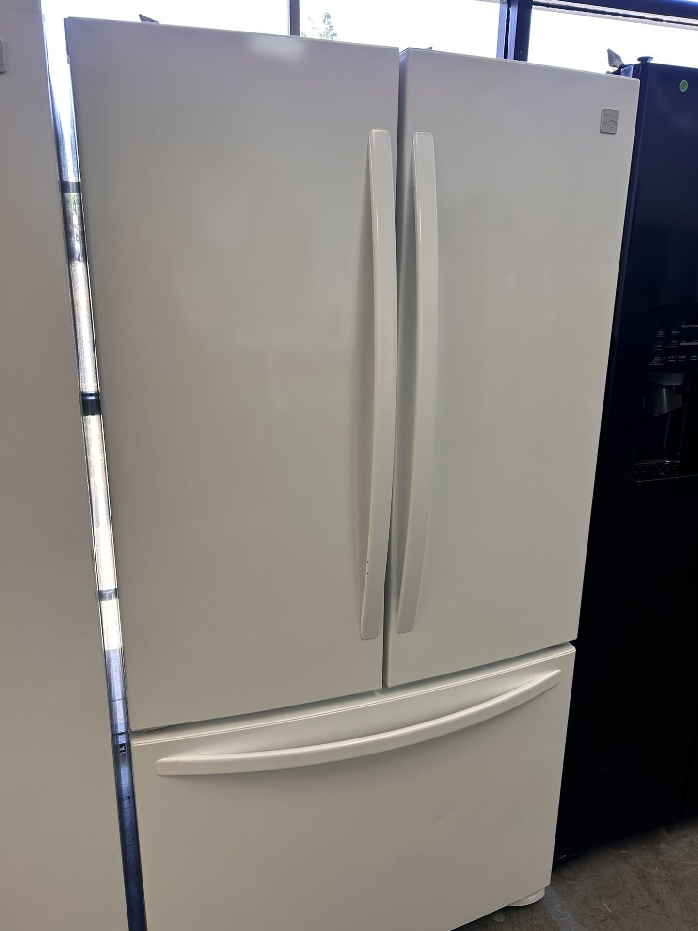 KENMORE WHITE FRENCH DOOR FRIDGE 