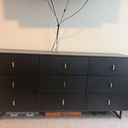Modern Black 9-Drawer Dresser – Fluted Front + Gold Handles – 63" Wide