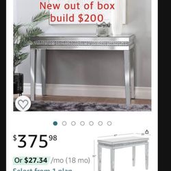 New Out Of Box Build Beautiful Table Entry/desk. /vanity $200