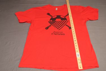 USA soccer American outlaw xl shirt