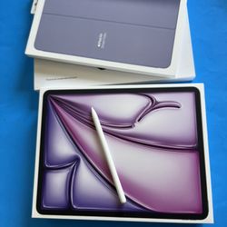 iPad Air 13” (M2 Processor / 2024 / purple) 256gb With Keyboard, Pen Accessories 