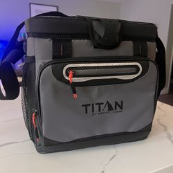 Titian - Arctic Zone 16 Can Cooler 