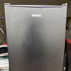 Galanz Single Door Compact Refrigerator 3.3 Cubic Ft