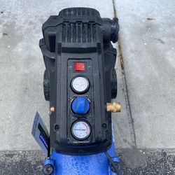 Compressor Kobalt De 8 Galones Trabaja Perfectamente 