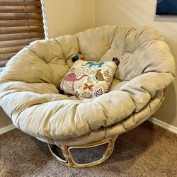 Papasan Chair w/ 2 Cushions & Pillow