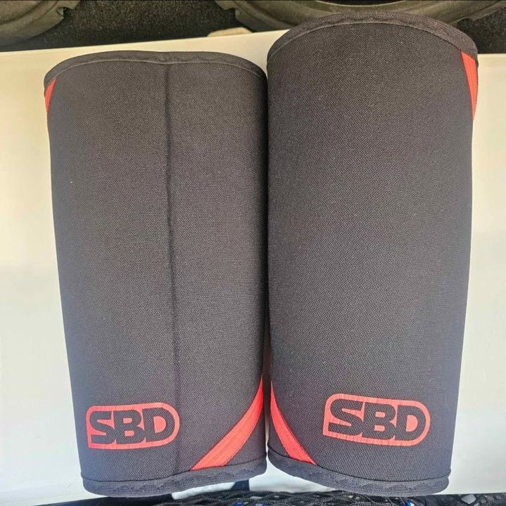 SBD KNEE SLEEVES