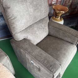 Lay Z Boy Power Rocker Recliner With Remote Control 