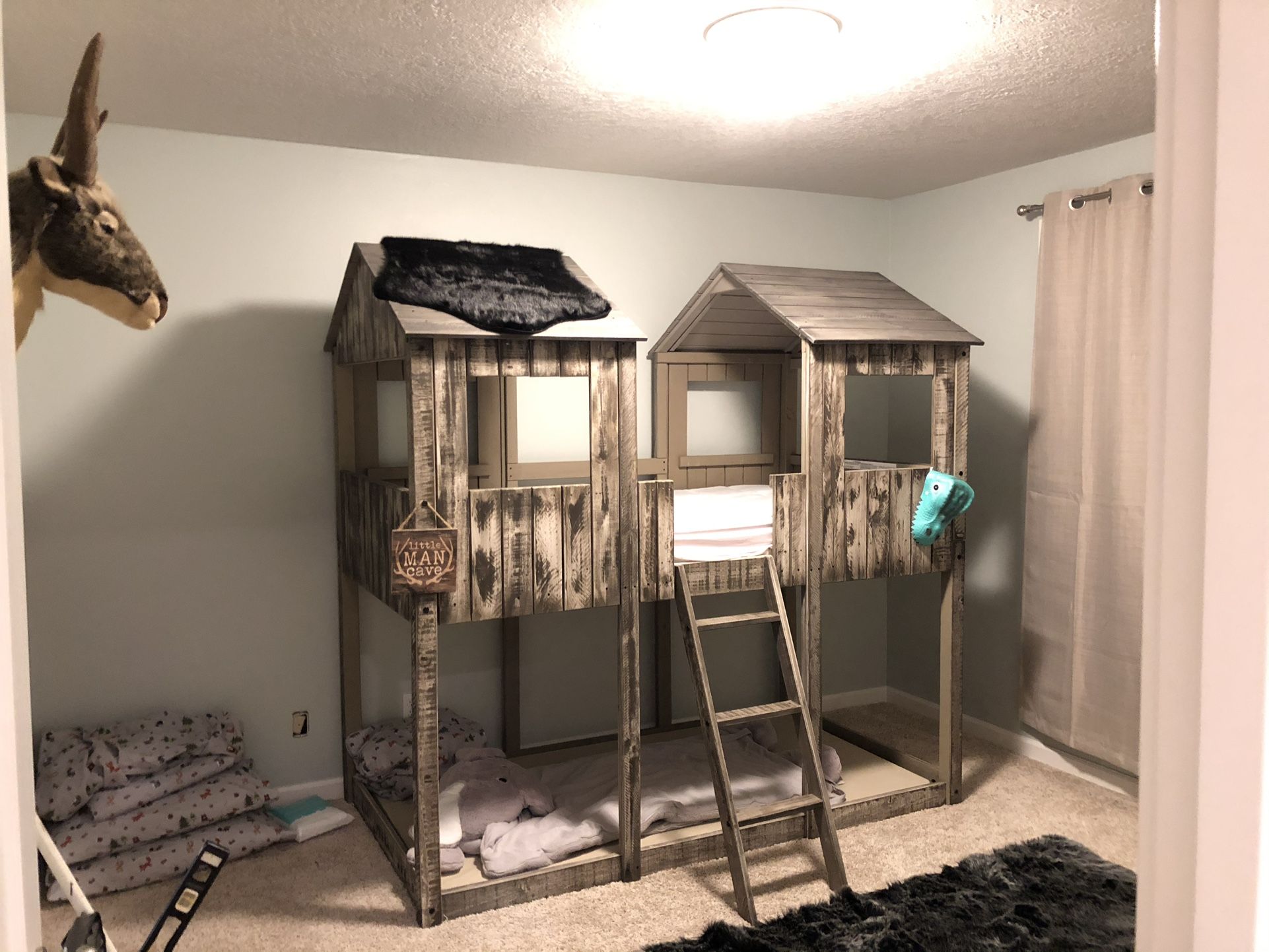 Dunco Twin Tower Cabin Bunk Bed