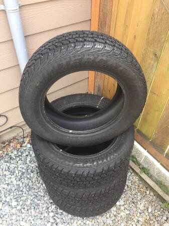 ALMOST NEW! 205 60r16 Dean Wintercat Studded Snow Tires - Set of 4