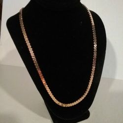 Nice Ladies Gold Plated Serpentine Design Necklace  With Spring Ring Clasp Length 18" New In Box 