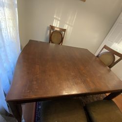 Dining Table With 6 chairs
