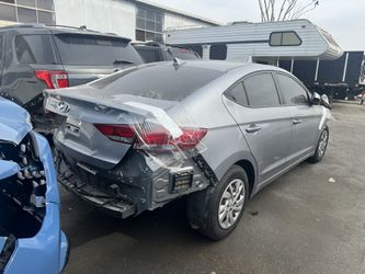Motor  And Parts , Hyundai Elantra 2017  $1600